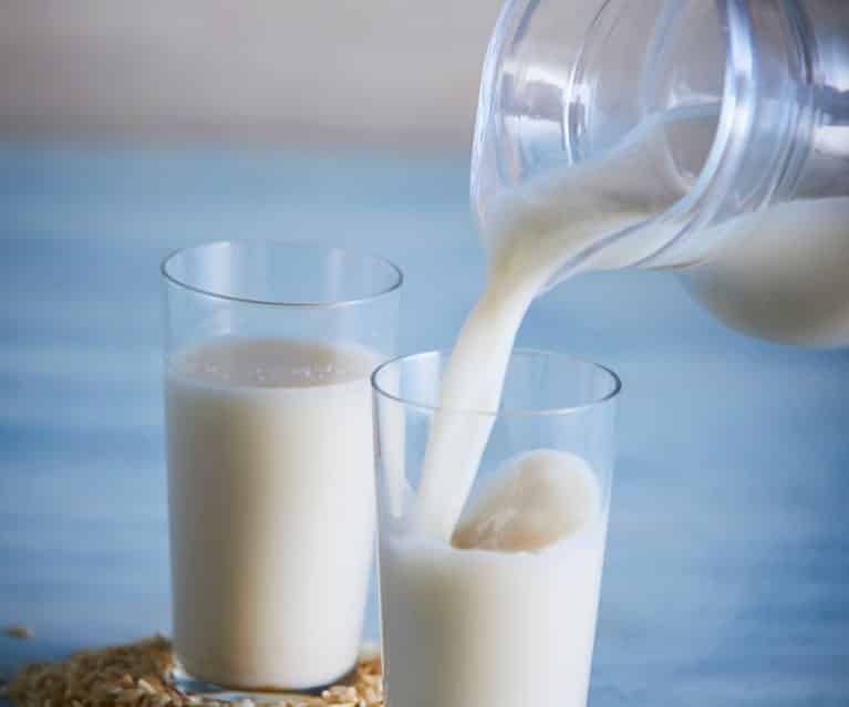Pasalnya susu merupakan sumber kalsium yang baik untuk tulang. 