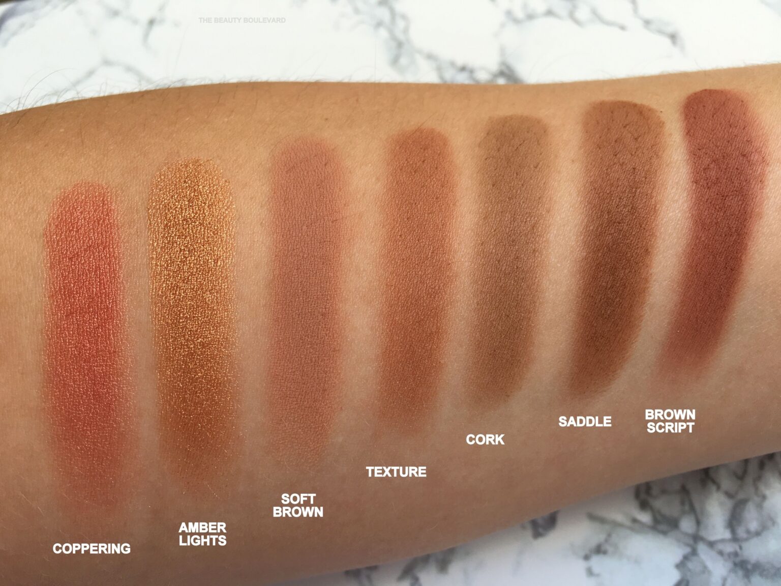 7 Merk Eyeshadow Terbaik yang Bagus dan Tahan Lama