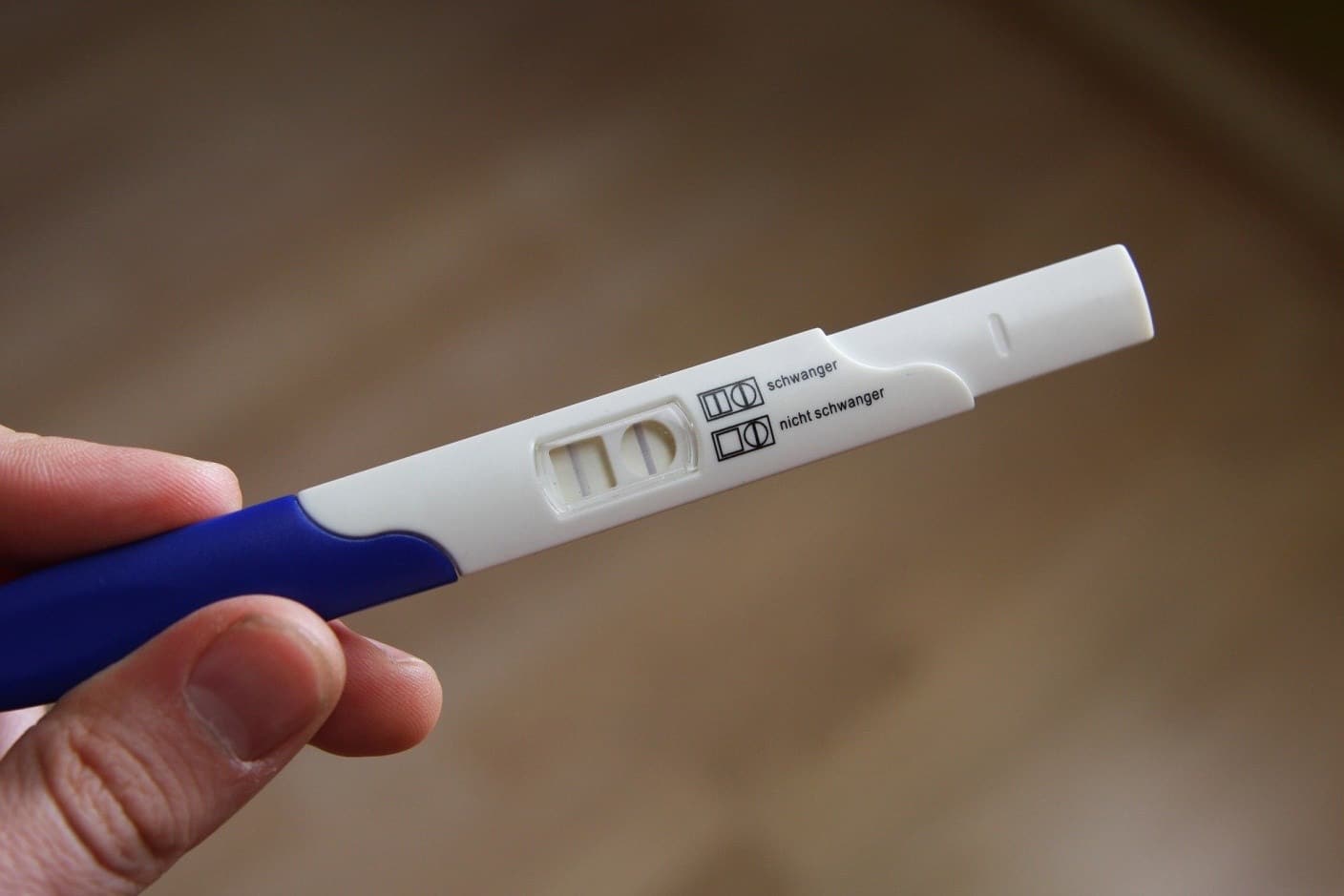 6 Merk Test Pack Kehamilan Terbaik dan Akurat